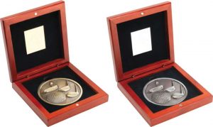 ROSEWOOD BOX AND 70mm MEDALLION GOLF TROPHY
